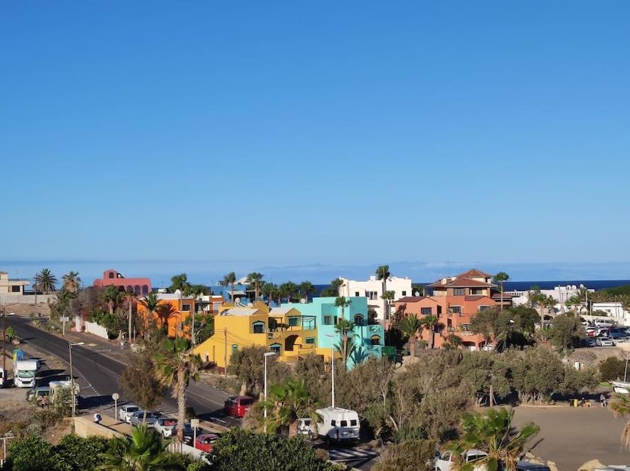 El Medano Beachfront Triplex Penthouse With Pool, Rooftop, Sea View Экстерьер фото