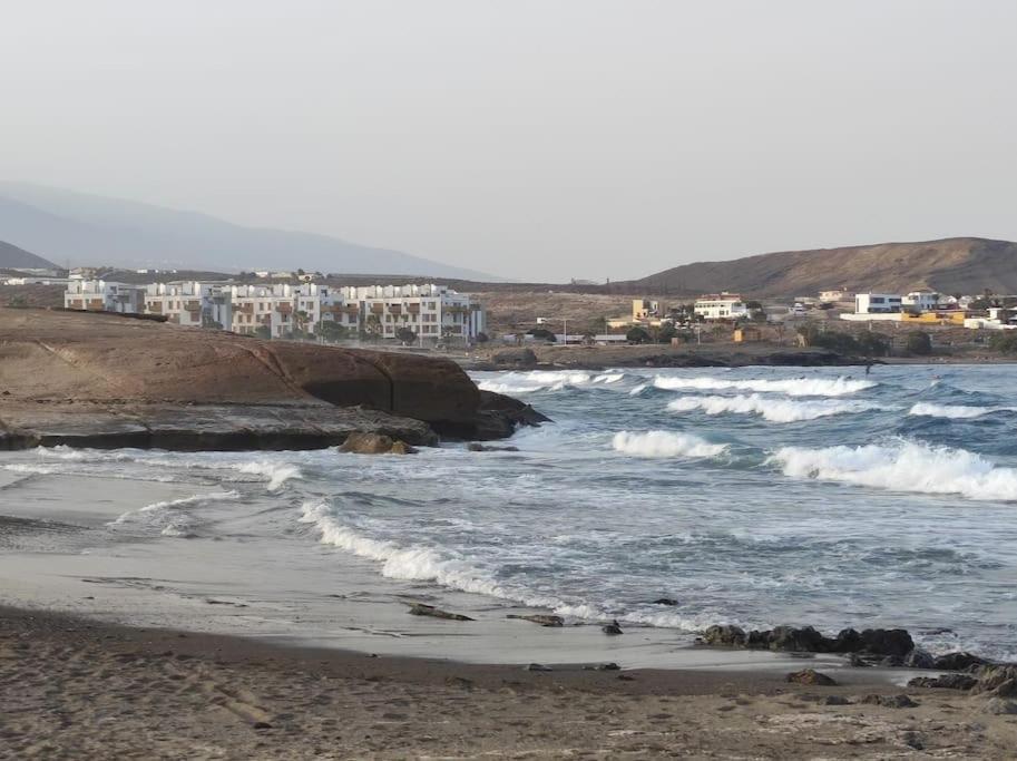 El Medano Beachfront Triplex Penthouse With Pool, Rooftop, Sea View Экстерьер фото