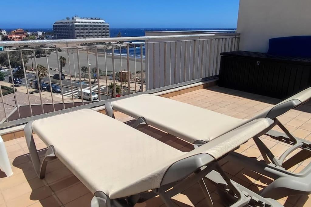 El Medano Beachfront Triplex Penthouse With Pool, Rooftop, Sea View Экстерьер фото