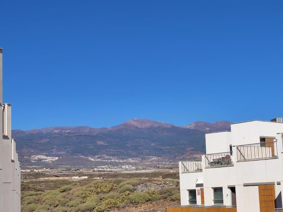 El Medano Beachfront Triplex Penthouse With Pool, Rooftop, Sea View Экстерьер фото