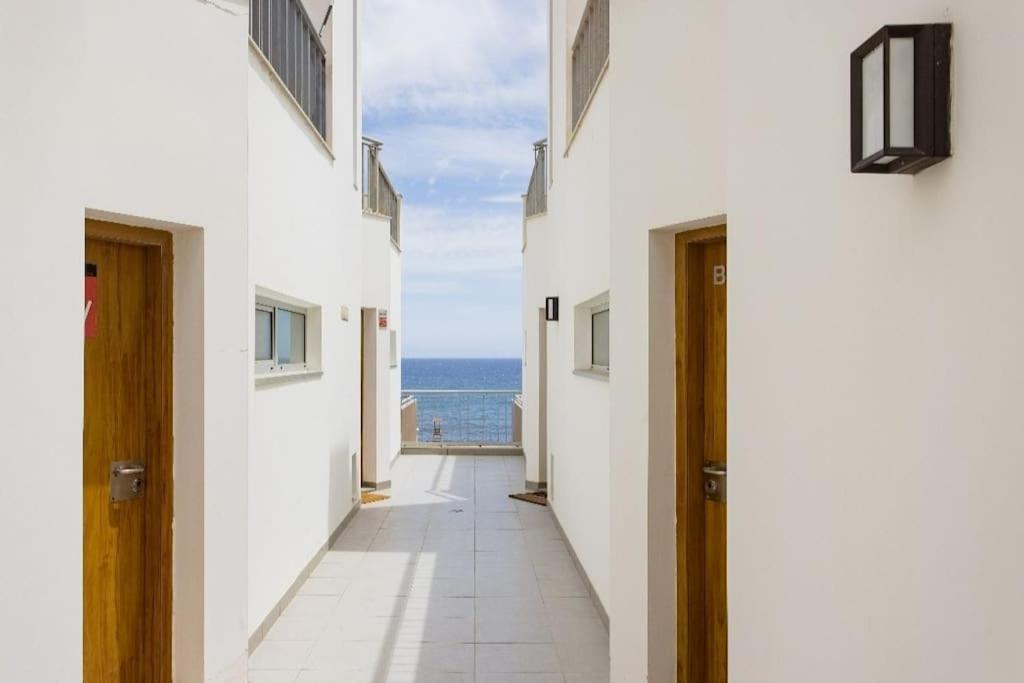 El Medano Beachfront Triplex Penthouse With Pool, Rooftop, Sea View Экстерьер фото